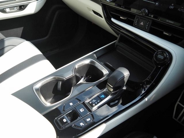 TOYOTA LEXUS NX350H AWD 2023 Image 31
