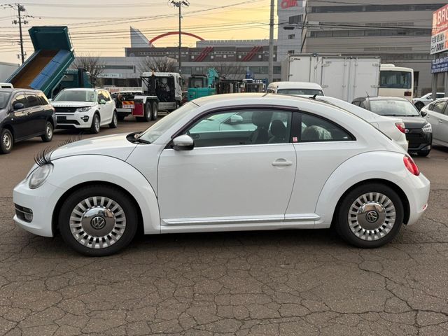VOLKSWAGEN THE BEETL 2015 Image 31