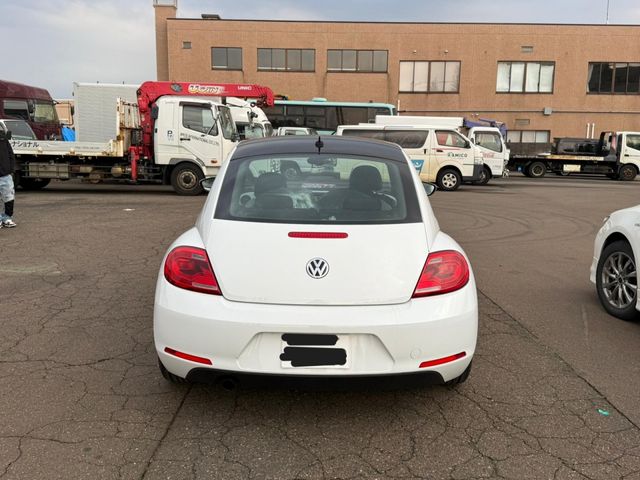 VOLKSWAGEN THE BEETL 2015 Image 31