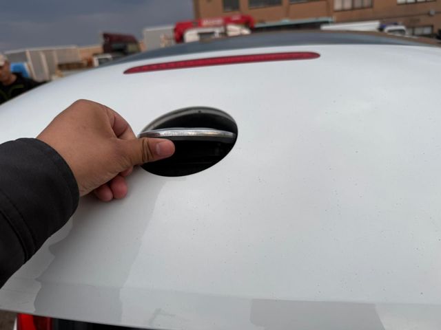 VOLKSWAGEN THE BEETL 2015 Image 31