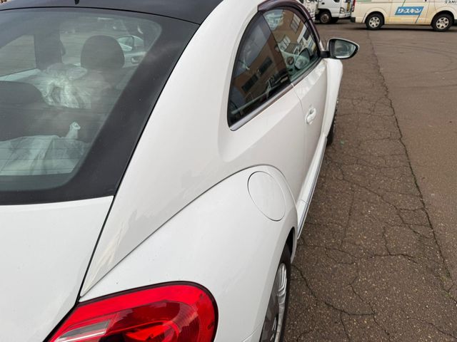 VOLKSWAGEN THE BEETL 2015 Image 31