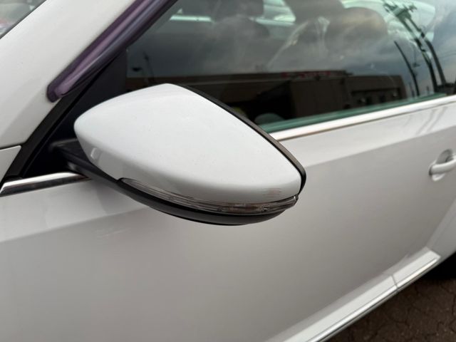 VOLKSWAGEN THE BEETL 2015 Image 31