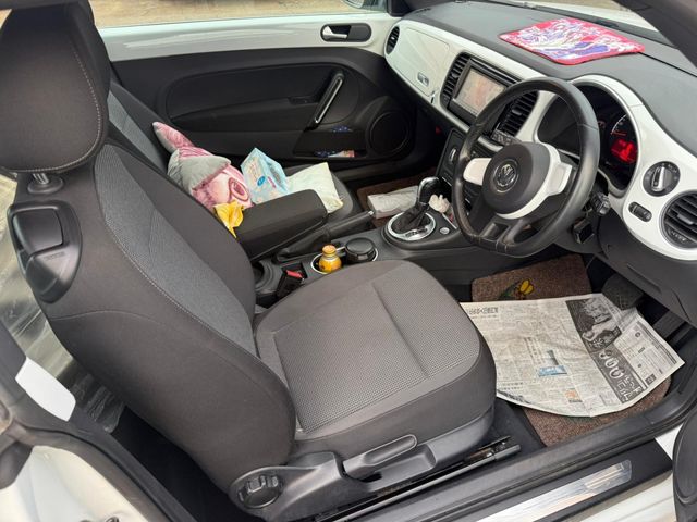 VOLKSWAGEN THE BEETL 2015 Image 31