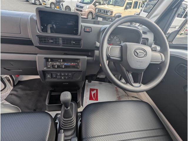 DAIHATSU HIJET TRUCK 4WD 2025 Image 31