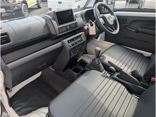 DAIHATSU HIJET TRUCK 4WD 2025 Image 31