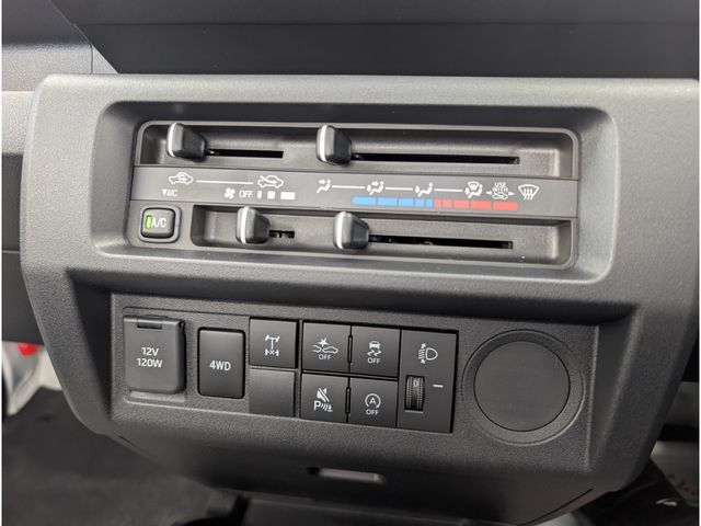 DAIHATSU HIJET TRUCK 4WD 2025 Image 31