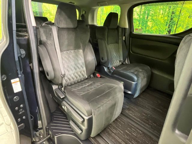 TOYOTA VELLFIRE 2018 Image 31