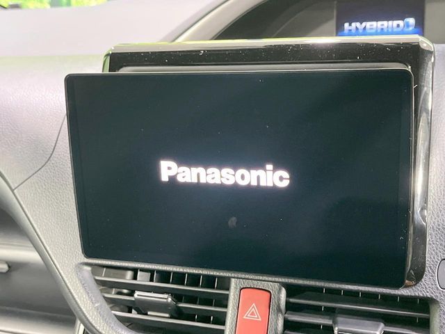 TOYOTA VOXY HYBRID 2018 Image 31