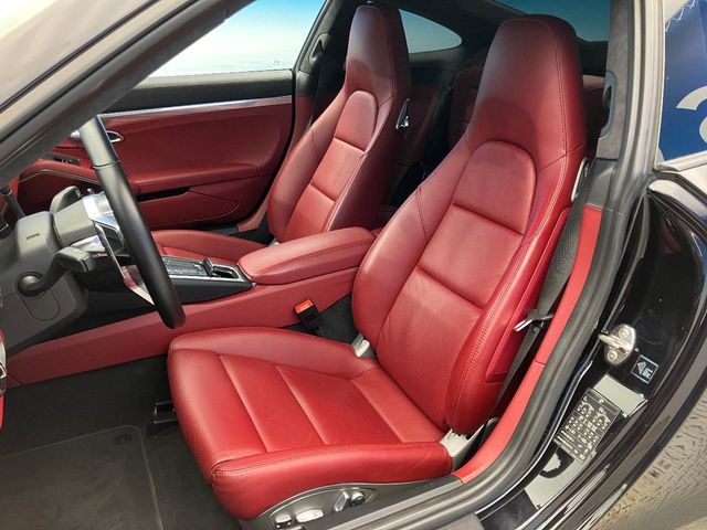 PORSCHE 911 2016 Image 31