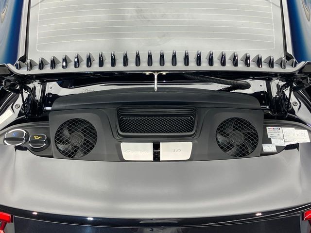 PORSCHE 911 2016 Image 31