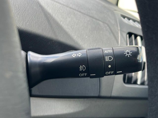 TOYOTA PRIUS 2011 Image 31
