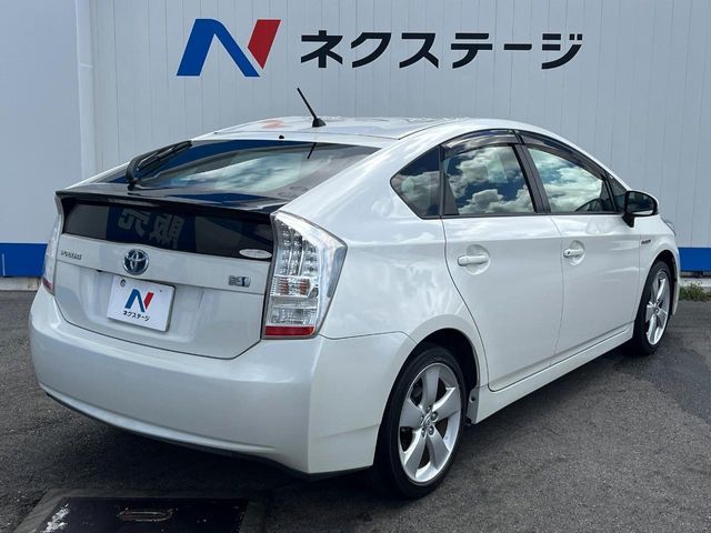 TOYOTA PRIUS 2011 Image 31