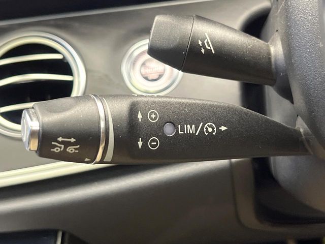 MERCEDES BENZ E CLAS 2016 Image 31