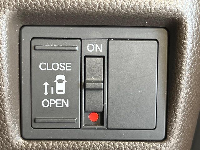 HONDA N BOX 2021 Image 31