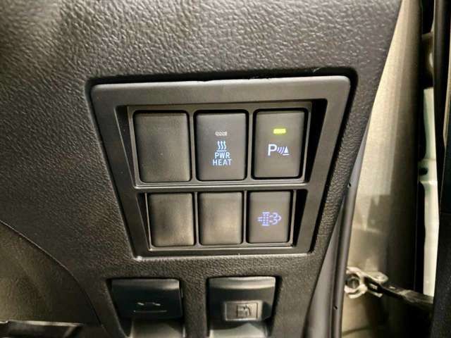 TOYOTA HILUX 4WD 2021 Image 31