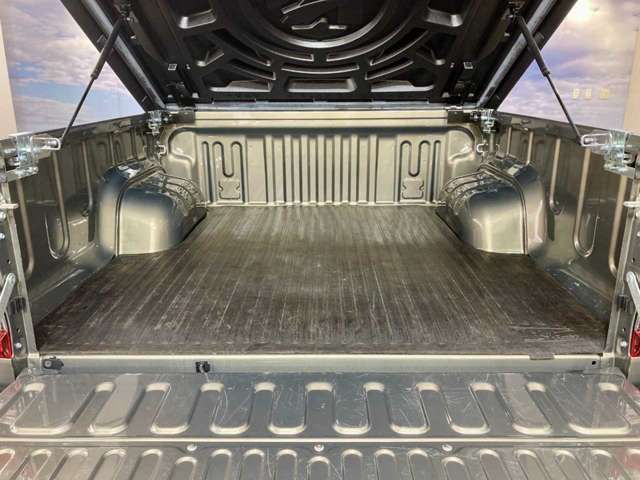 TOYOTA HILUX 4WD 2021 Image 31