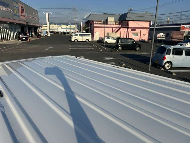 NISSAN CARAVAN VAN 4WD 2025 Image 31