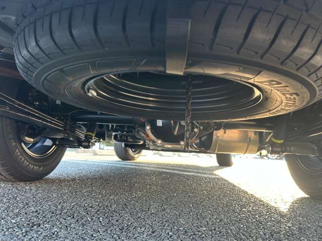 NISSAN CARAVAN VAN 4WD 2025 Image 31