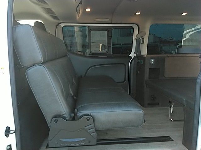 NISSAN CARAVAN VAN 4WD 2025 Image 31