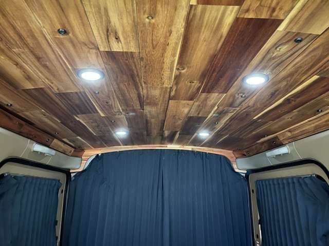 DAIHATSU HIJET CARGO 4WD 2023 Image 31