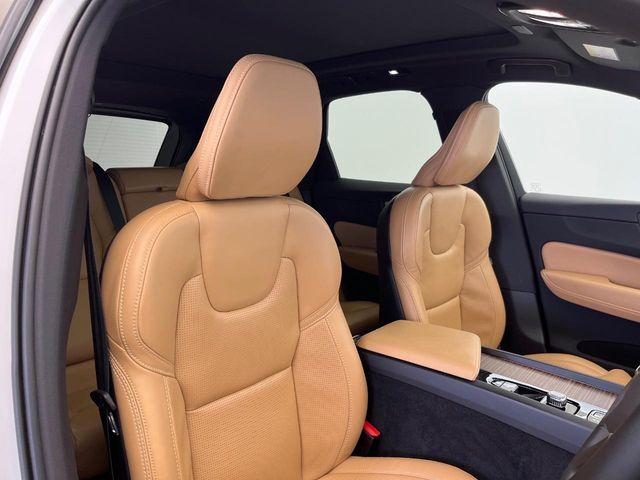 VOLVO XC60 2022 Image 31