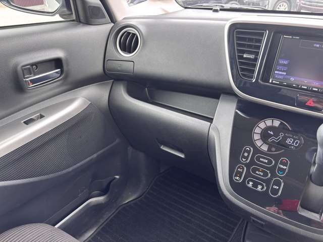 MITSUBISHI EK SPACE CUSTOM 2016 Image 31