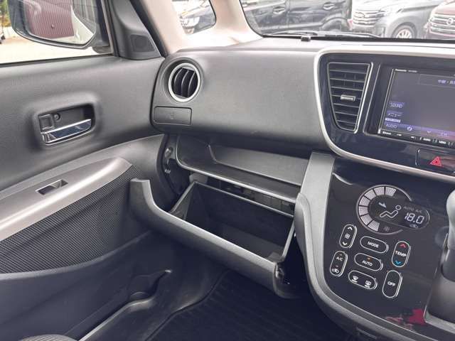 MITSUBISHI EK SPACE CUSTOM 2016 Image 31