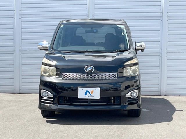 TOYOTA VOXY 2011 Image 31