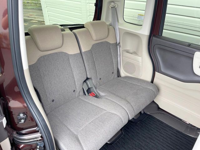 HONDA N BOX 2019 Image 31