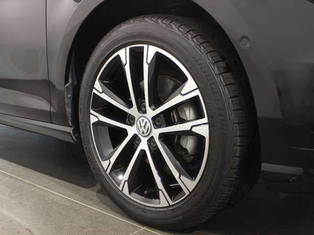 VOLKSWAGEN GOLF 2019 Image 31