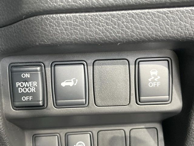 NISSAN X-TRAIL 2WD 2017 Image 31