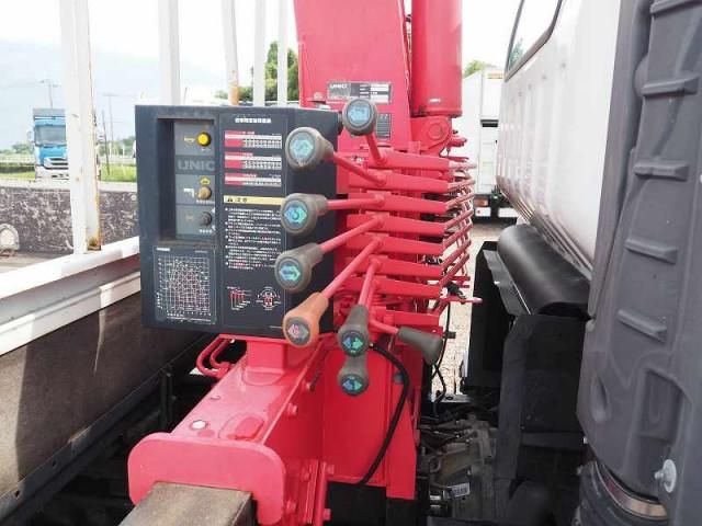 NISSAN ATLAS 2012 Image 31