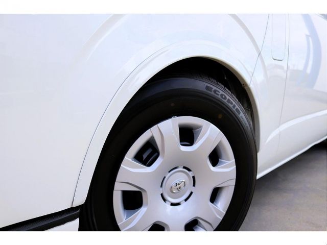 TOYOTA HIACE VAN 2WD 2020 Image 31