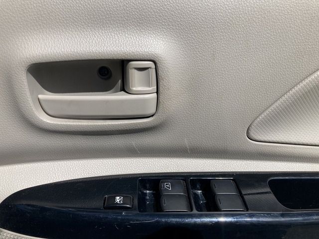 MITSUBISHI EK SPACE 2017 Image 31