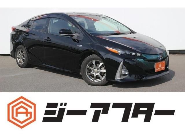 TOYOTA PRIUS PHV 2017 Image 31