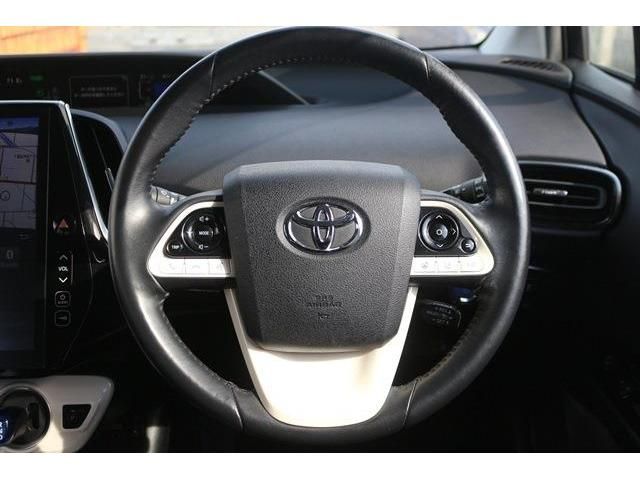 TOYOTA PRIUS PHV 2017 Image 31