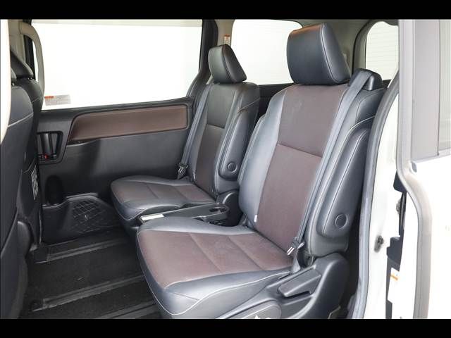 TOYOTA ESQUIRE HYBRID 2015 Image 31