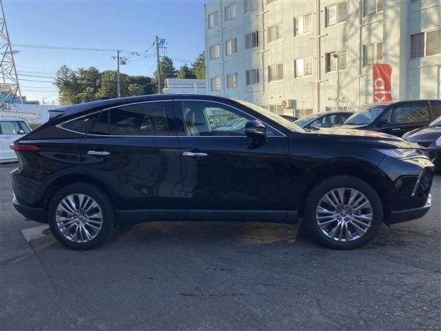 TOYOTA HARRIER HYBRID 2021 Image 31