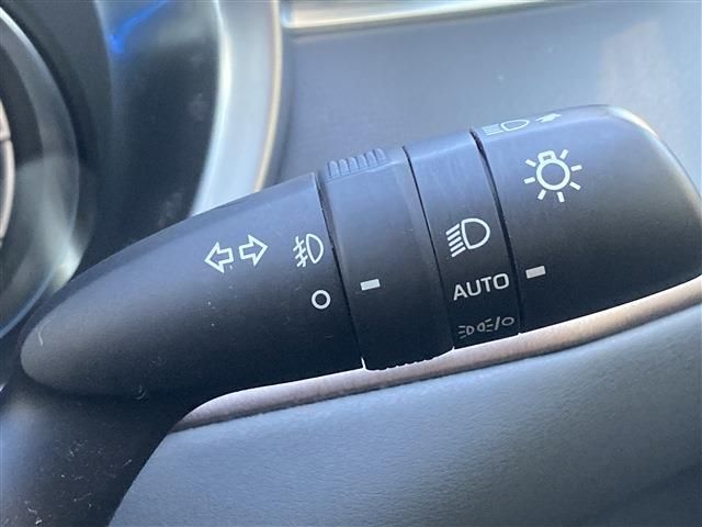 TOYOTA HARRIER HYBRID 2021 Image 31