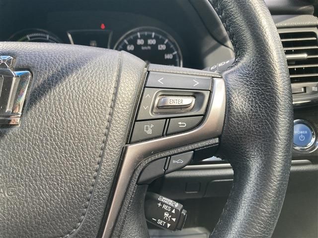 TOYOTA CROWN SEDAN HYBRID 4 2015 Image 31