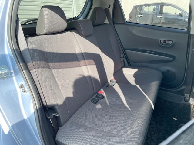 TOYOTA VITZ 2014 Image 31