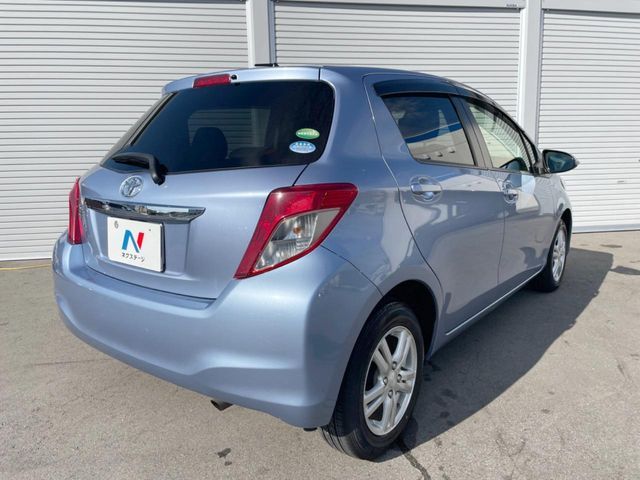 TOYOTA VITZ 2014 Image 31