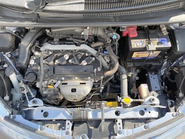 TOYOTA VITZ 2014 Image 31