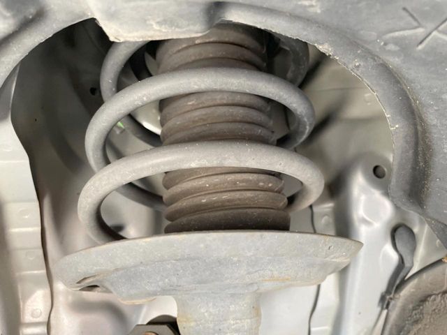 TOYOTA VITZ 2014 Image 31