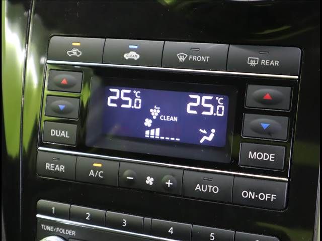 NISSAN ELGRAND 2018 Image 31