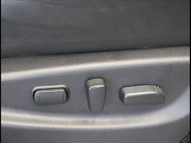 NISSAN ELGRAND 2018 Image 31