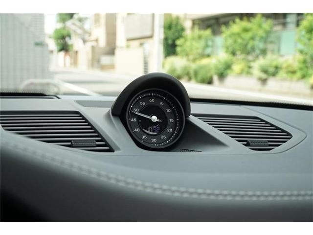 PORSCHE 911 2023 Image 31