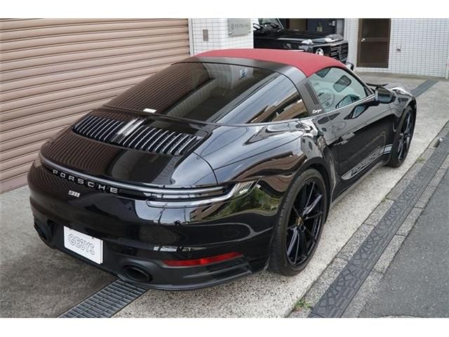 PORSCHE 911 2023 Image 31