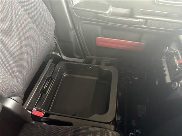 SUZUKI SPACIA 4WD 2018 Image 31