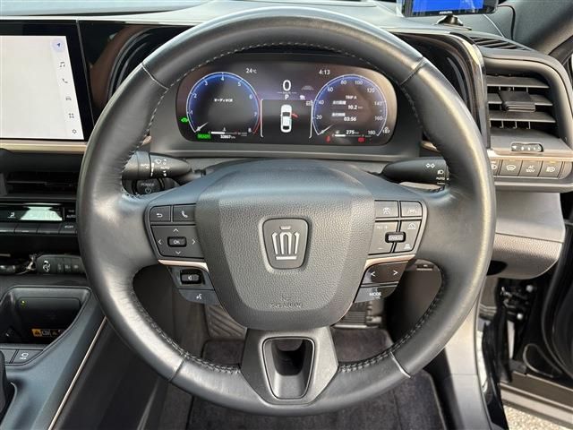 TOYOTA CROWN CROSSOVER 2022 Image 31